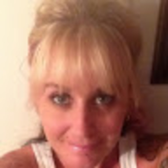 Meet your Posher, Jodie - Picture 1 of 1